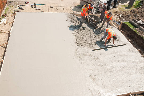 Best Concrete Sidewalk Installation  in Pismo Beach, CA